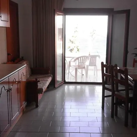 White House Hotel-apart