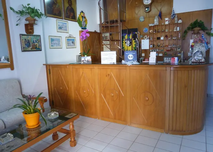 White House Hotel-apart Karpatos