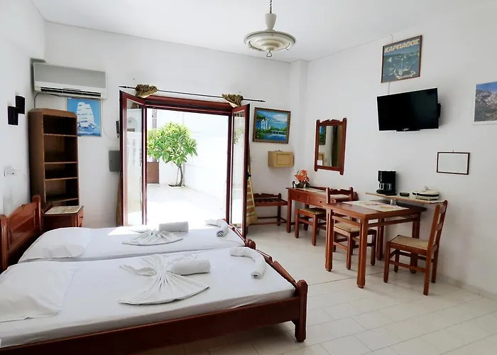 White House Hotel-apart Karpatos