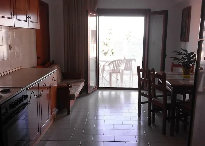 White House Hotel-apart