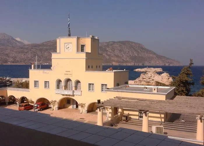 White House Hotel-apart 2* Karpatos